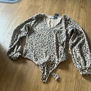 Abercrombie soft a&f cozy bodysuit - cheetah print NWT size XL